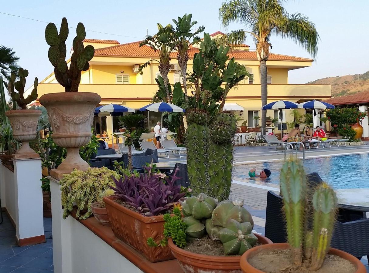 Hotel Damanse Santa Domenica  Εξωτερικό φωτογραφία