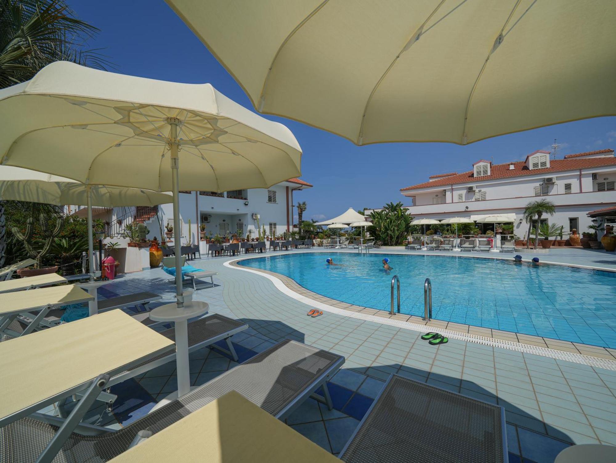Hotel Damanse Santa Domenica  Εξωτερικό φωτογραφία