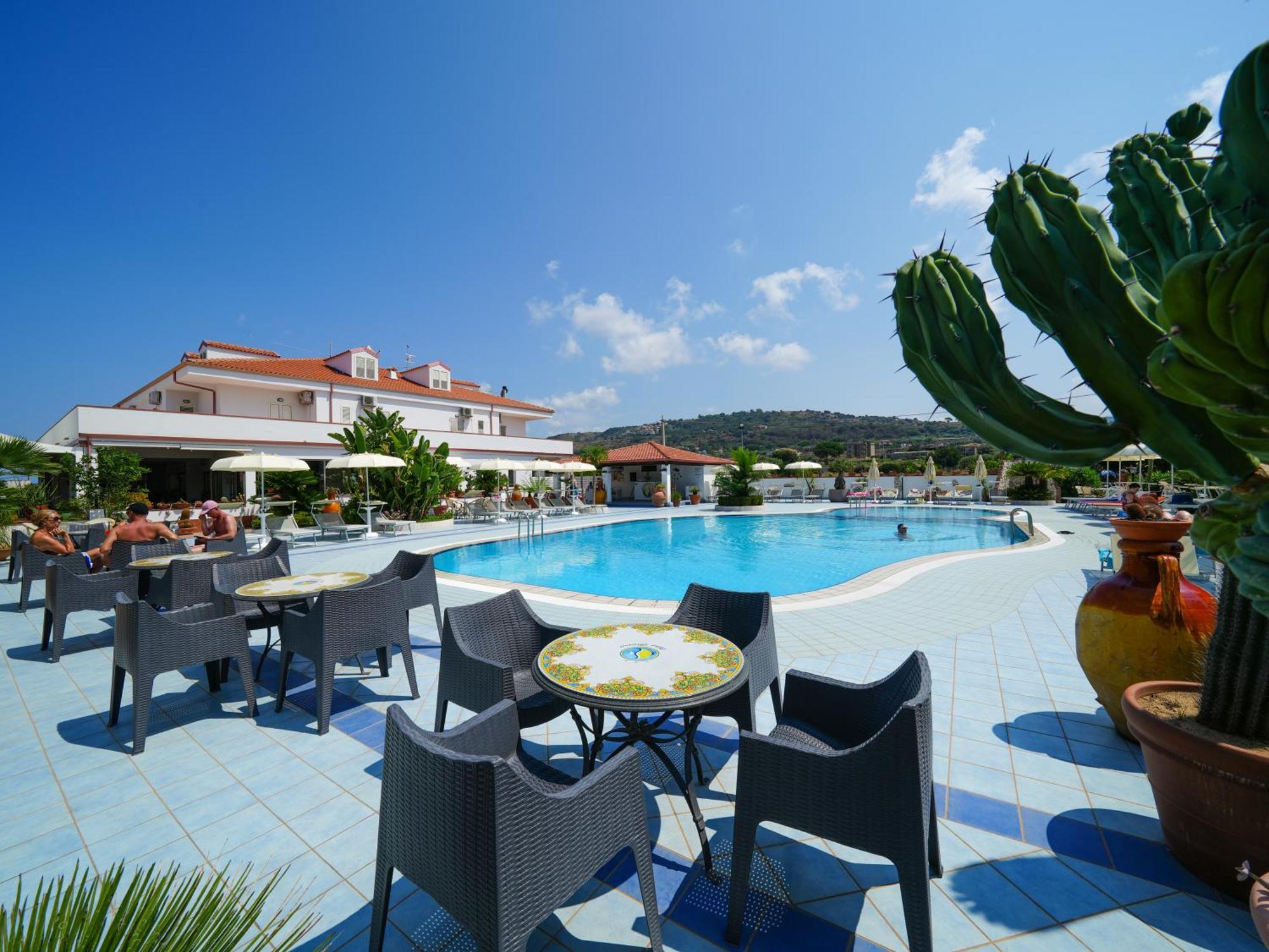 Hotel Damanse Santa Domenica  Εξωτερικό φωτογραφία