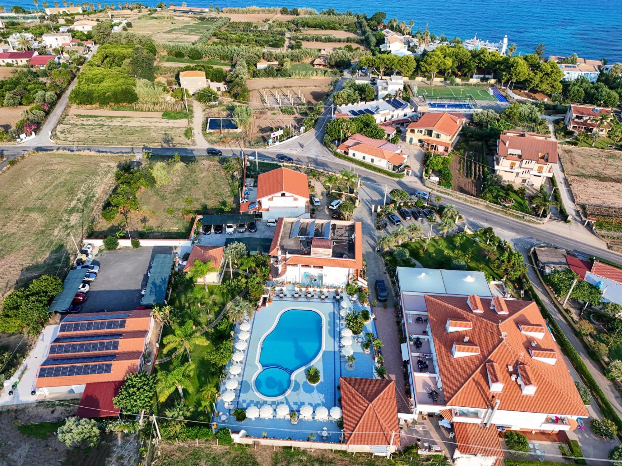 Hotel Damanse Santa Domenica  Εξωτερικό φωτογραφία