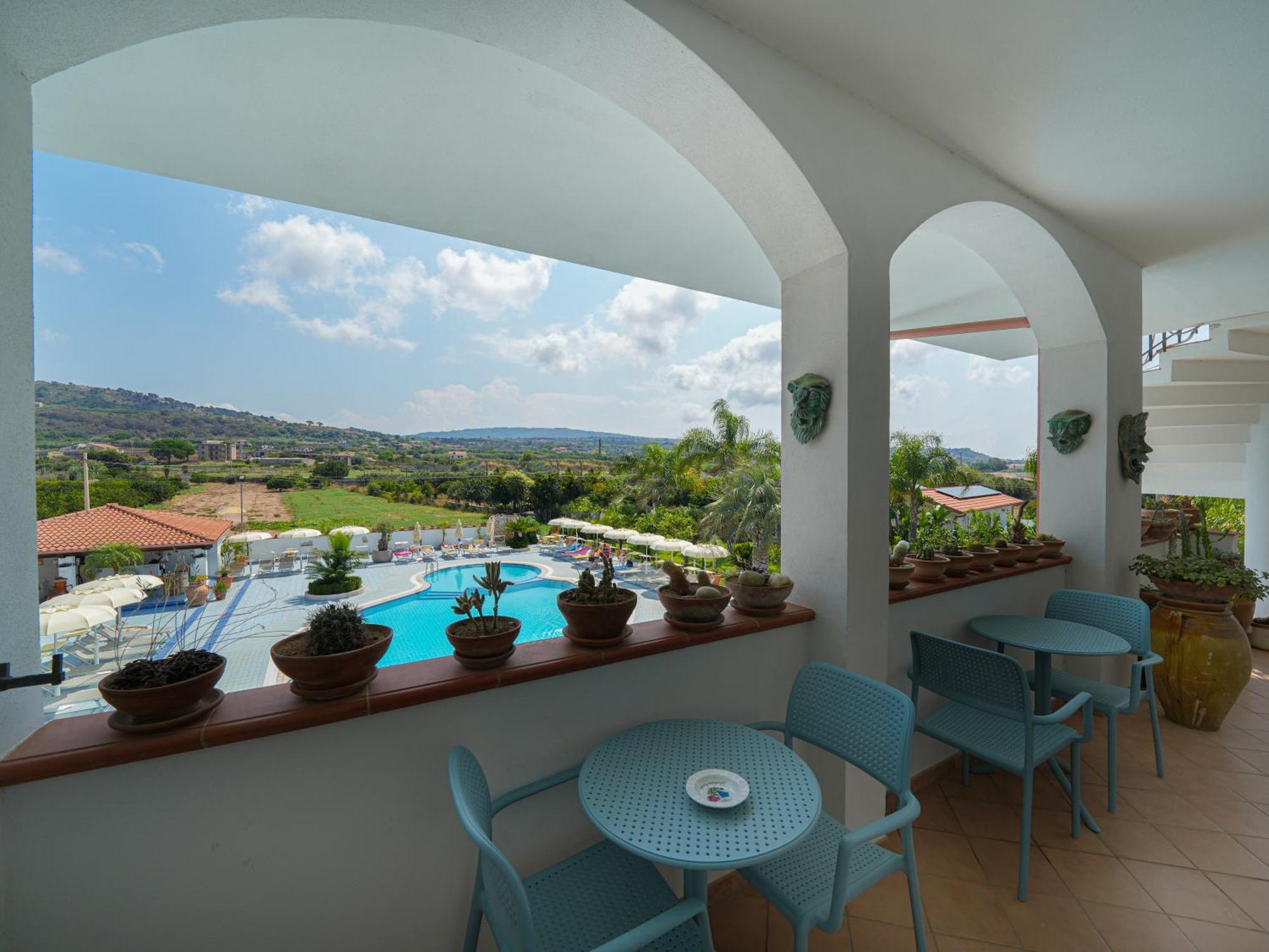 Hotel Damanse Santa Domenica  Εξωτερικό φωτογραφία
